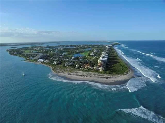 Photo of 2888 SE Dune Drive