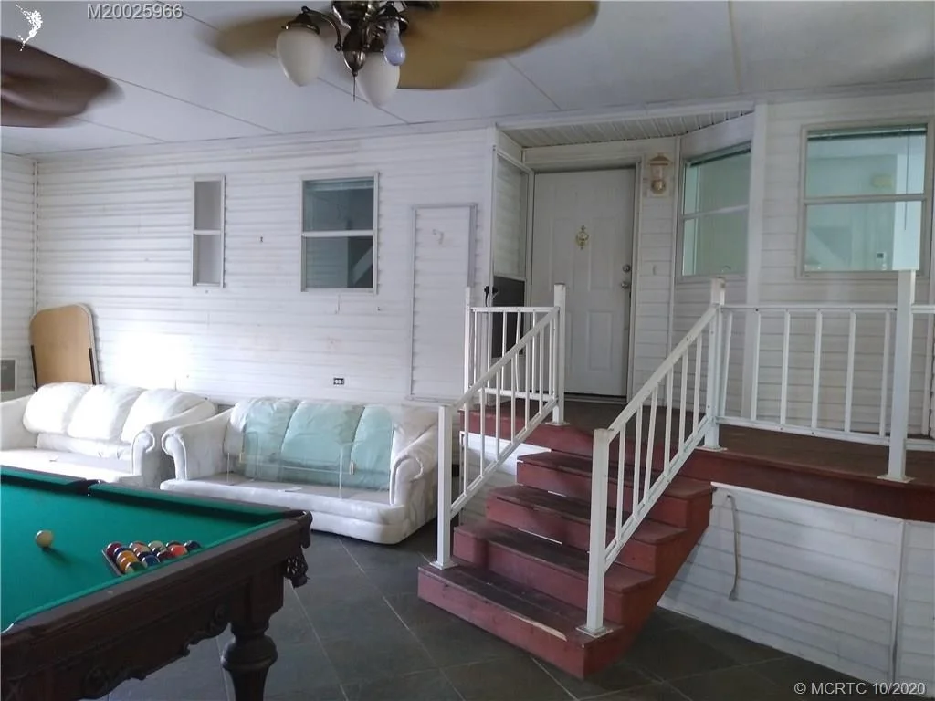 Photo of 131 SE Paradise Pl Place