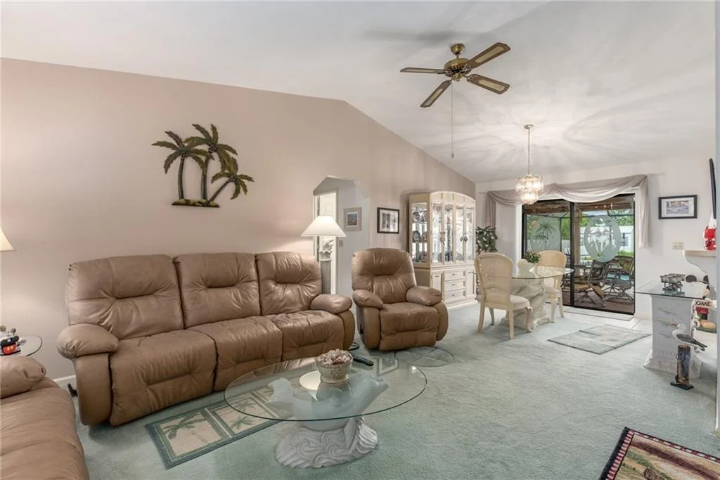 Photo of 5715 Sunset Boulevard