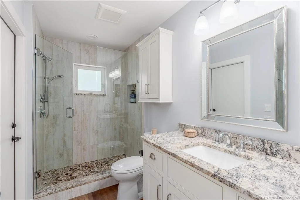 Photo of 526 SW Rustic Circle