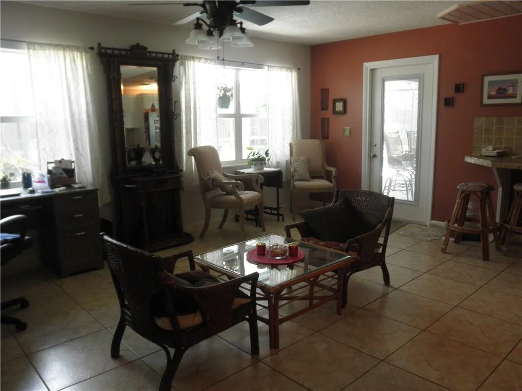 Photo of 241 SE Tressler Drive