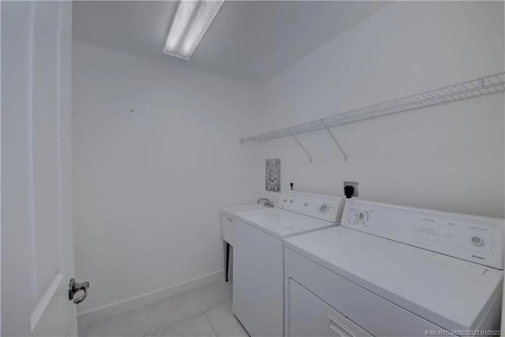 Photo of 2480 NW Everglades Boulevard