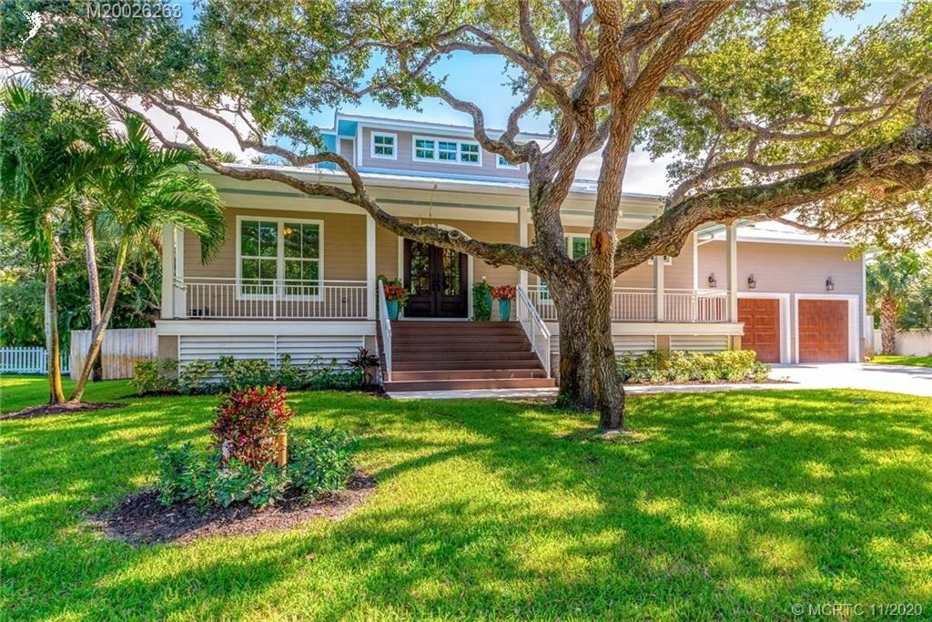 Photo of 2 Fieldway Drive