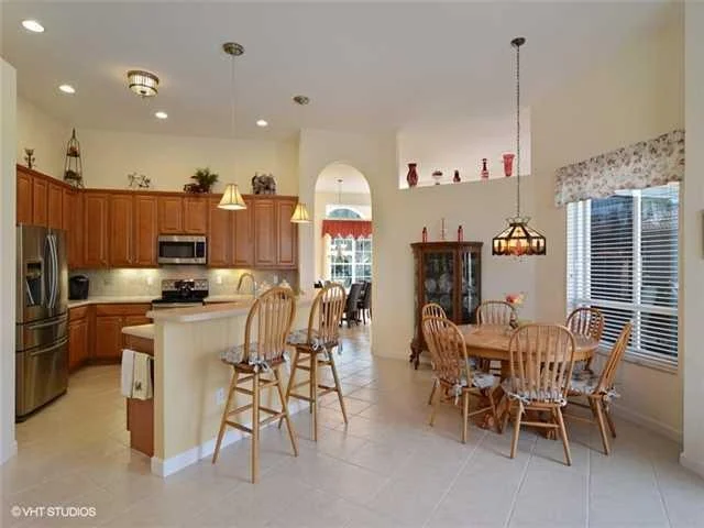 Photo of 7005 SE Bay Hill Drive