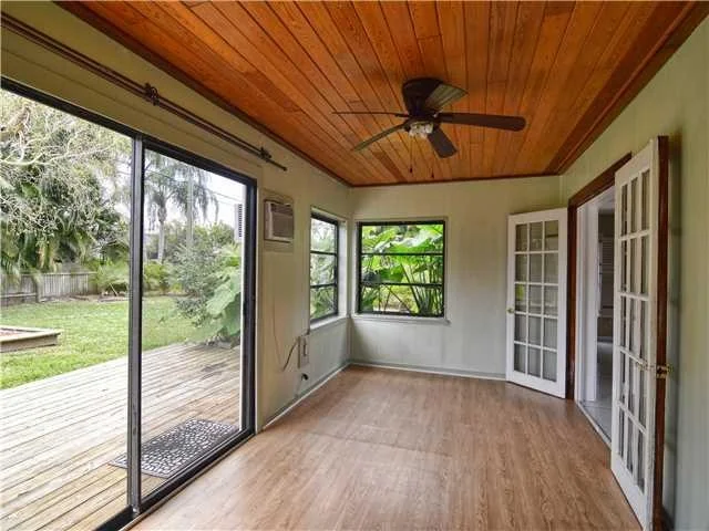 Photo of 2436 NW Everglades Boulevard