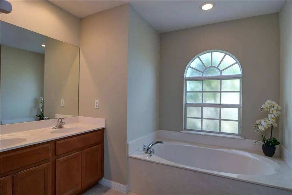 Photo of 8802 SW Avocado Lane