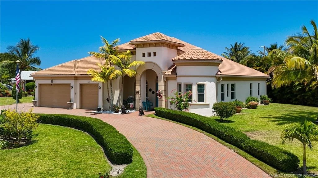 Photo of 4459 SE Bayshore Terrace