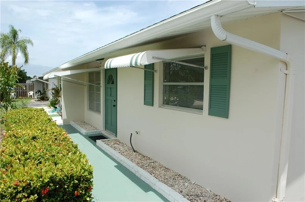 Photo of 439 SE Parkway Drive