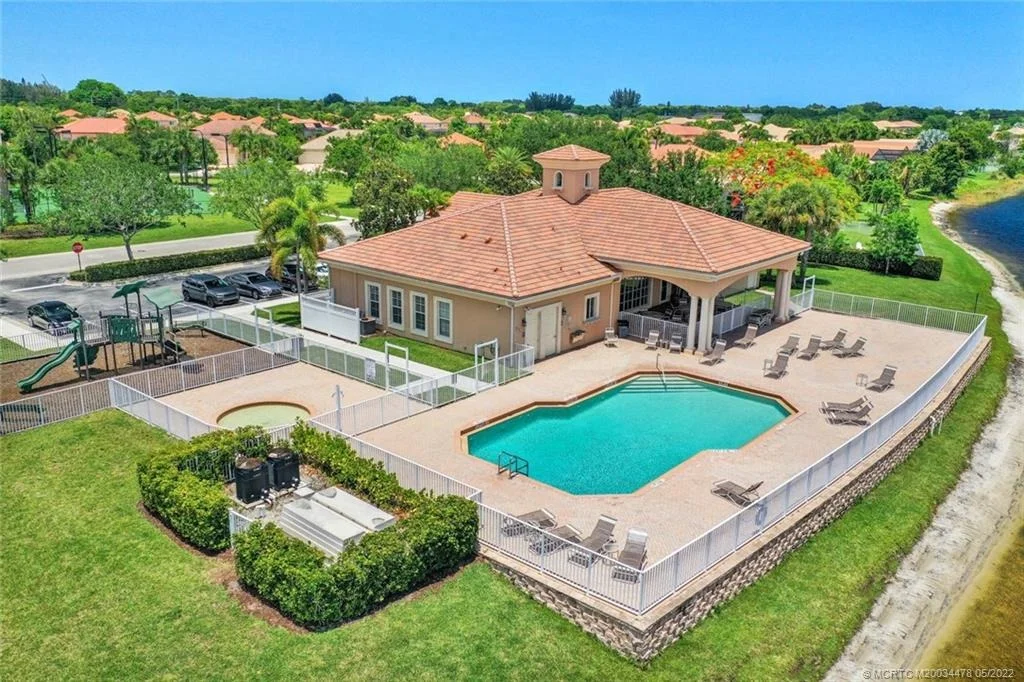 Photo of 1264 SE Illusion Isle Way