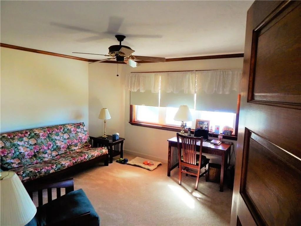 Photo of 661 NW Sunset Drive