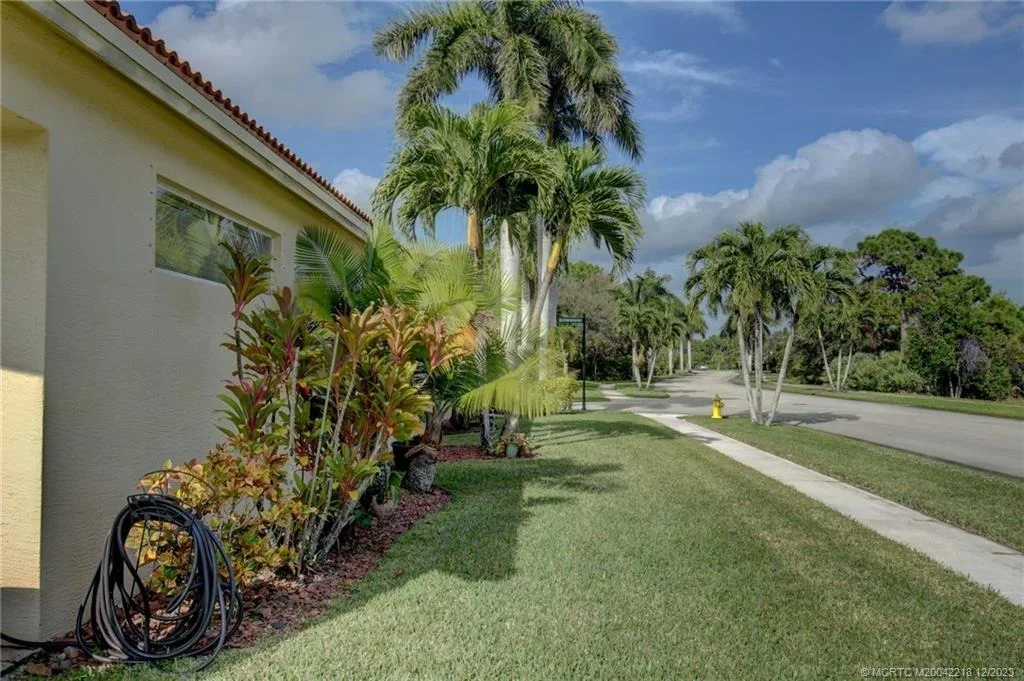 Photo of 2802 SE Stonebriar Way