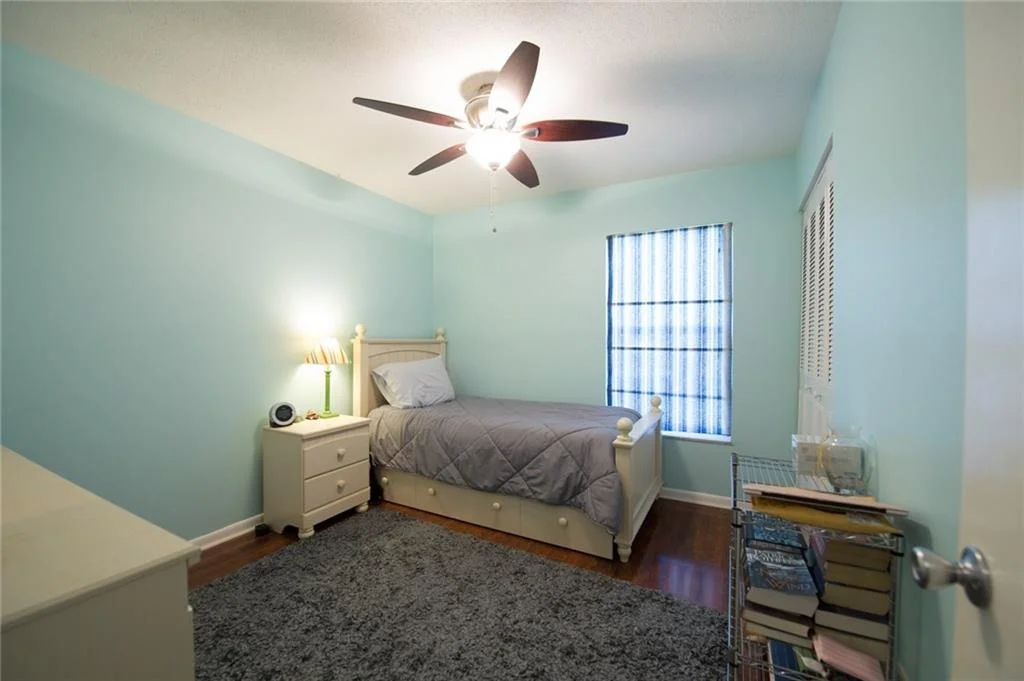 Photo of 984 NW 12th Terrace