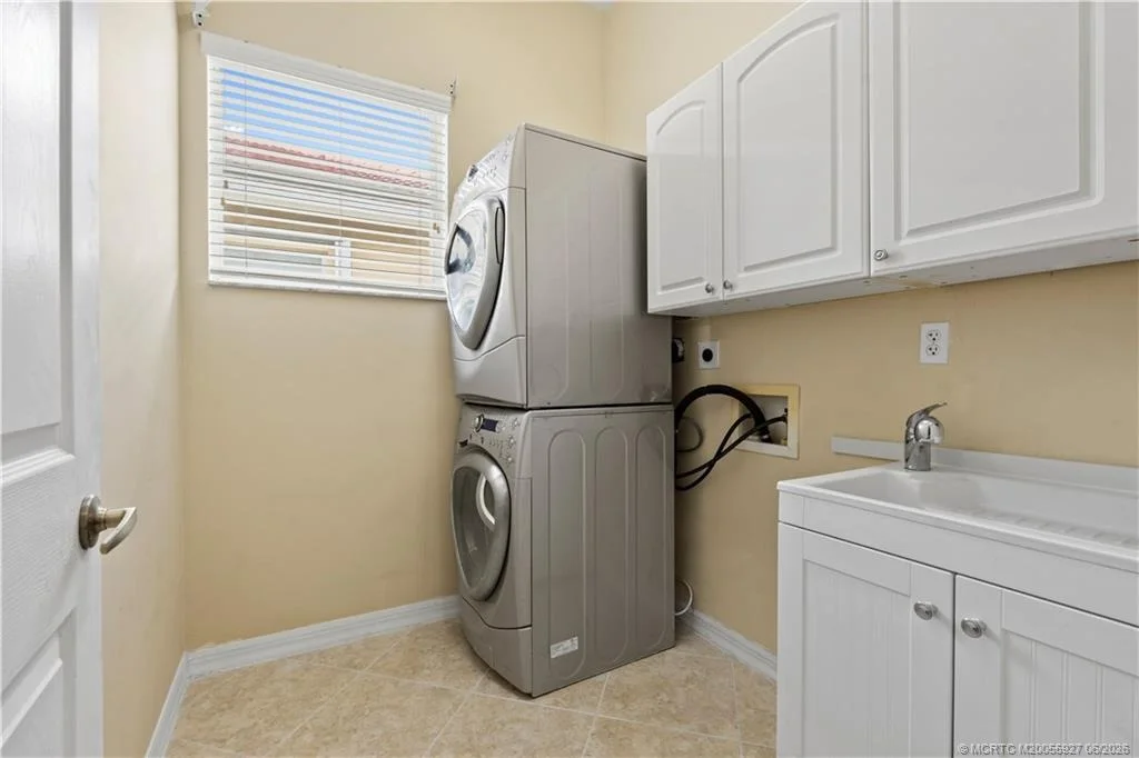 Photo of 2968 SE Racoon Way