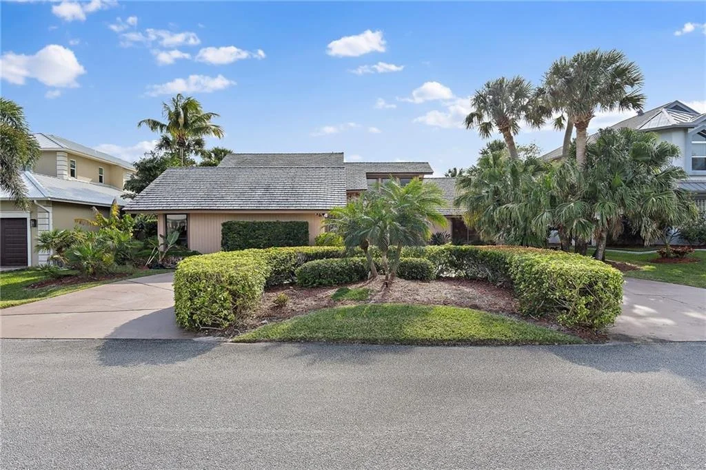 Photo of 4230 NE Joes Point Road