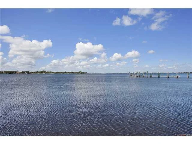 Photo of 35 N River Road