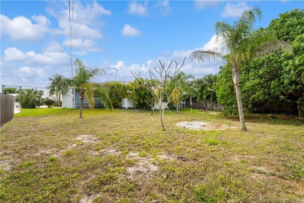 Photo of 4805 SE Manatee Terrace