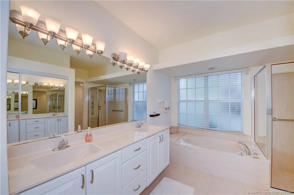 Photo of 2480 NW Everglades Boulevard