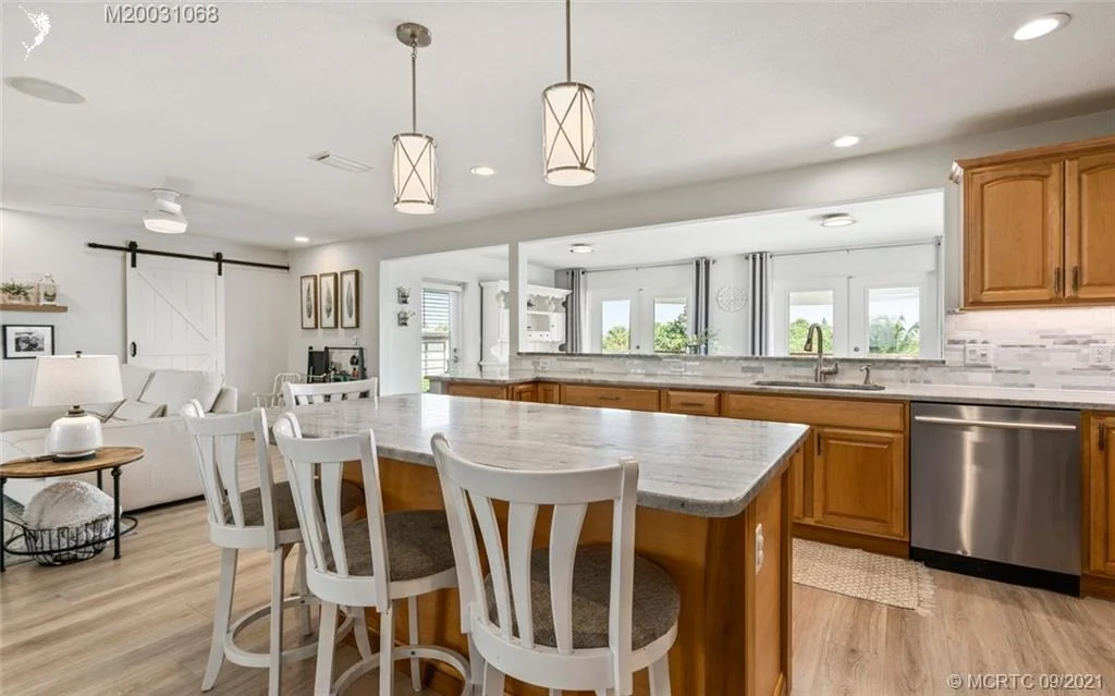 Photo of 1205 NE Oceanview Circle