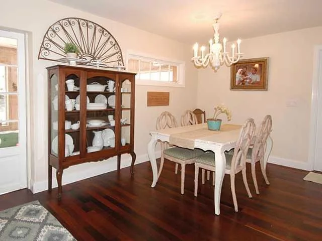 Photo of 723 SE PARKWAY Drive