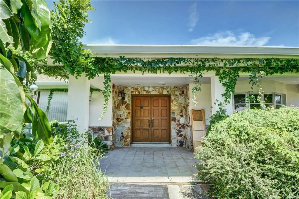 Photo of 4893 SE Pilot Way