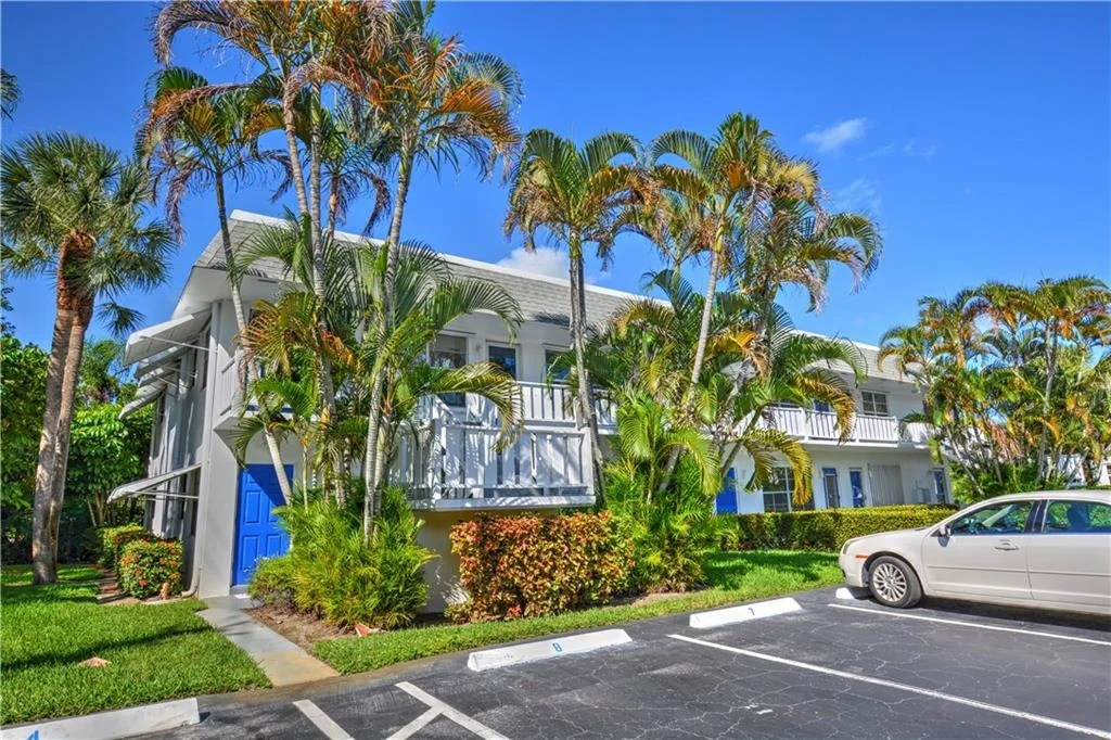 Photo of Unit O7 at 2929 SE Ocean Boulevard