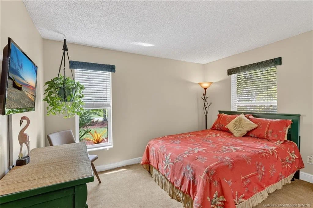 Photo of 330 SW Winnachee Drive