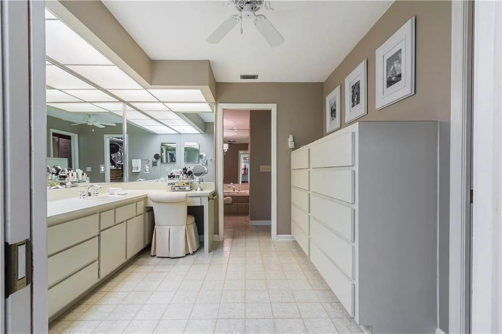 Photo of 2821 SE Fairway W