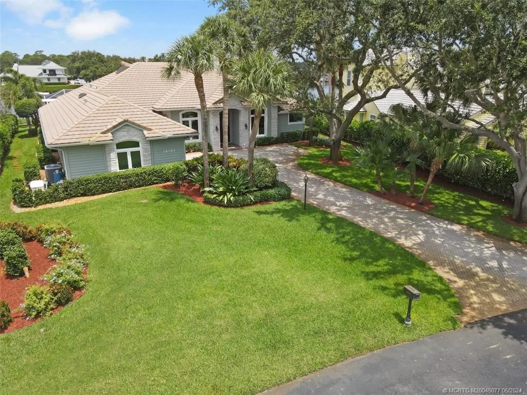 Photo of 18797 SE River Ridge Road