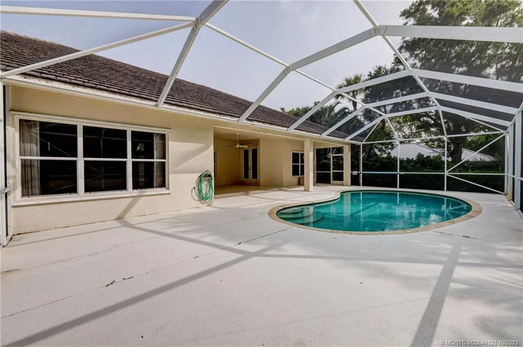 Photo of 9 Oakwood Drive