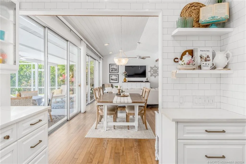 Photo of 1686 NW Harbor Place