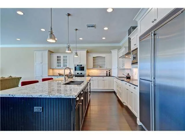 Photo of 1455 SE RIVERSIDE Drive