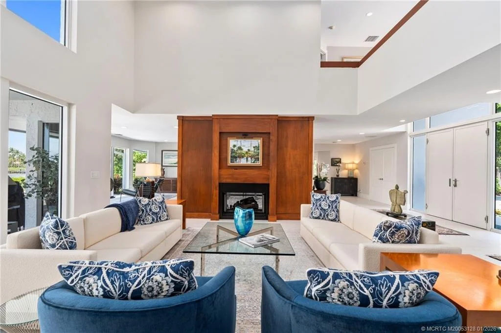 Photo of 6460 SE Harbor Circle