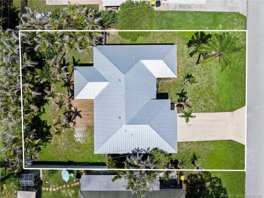 Photo of 984 NW 16th Place