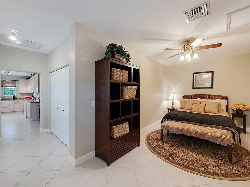 Photo of 1341 SE Riverside Drive