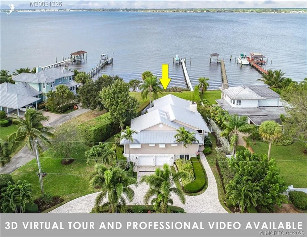Photo of 1401 SE Riverside Drive