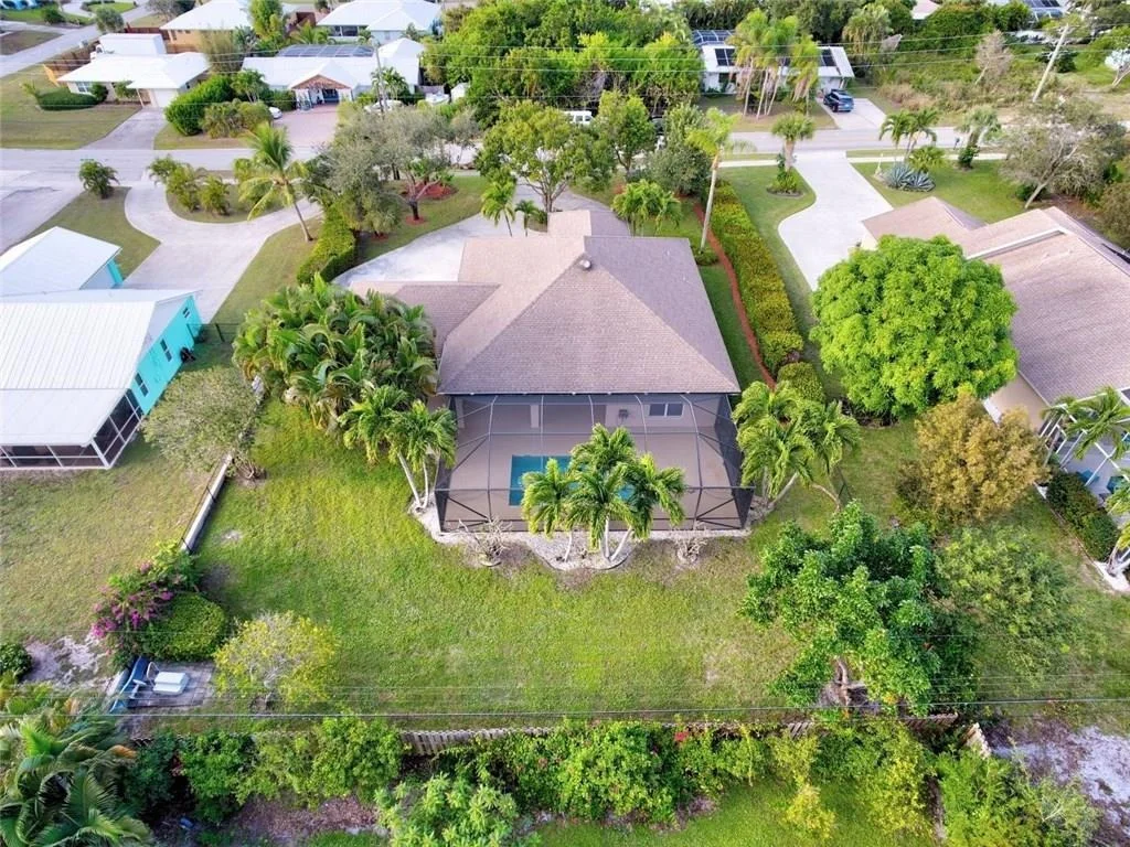 Photo of 5124 SE Horseshoe Point Road
