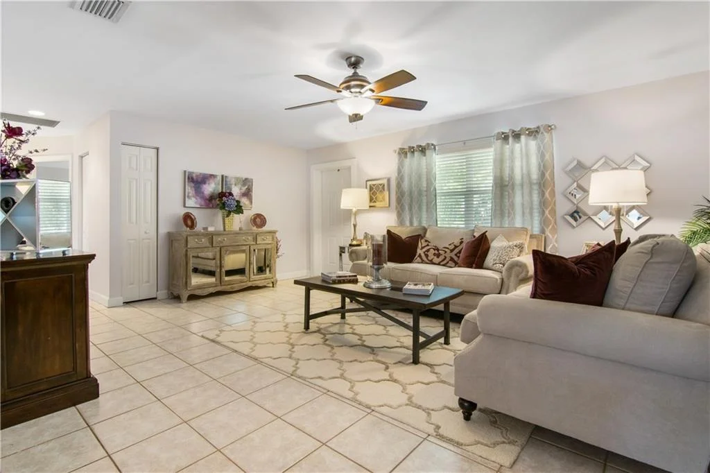 Photo of 715 SE Alamanda Way