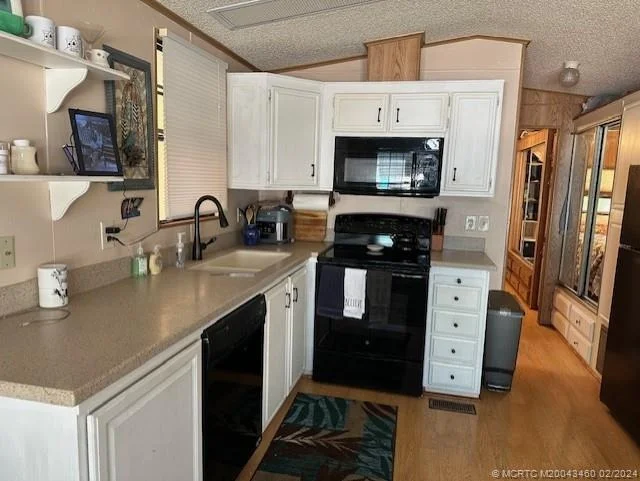 Photo of 468 Nettles Boulevard