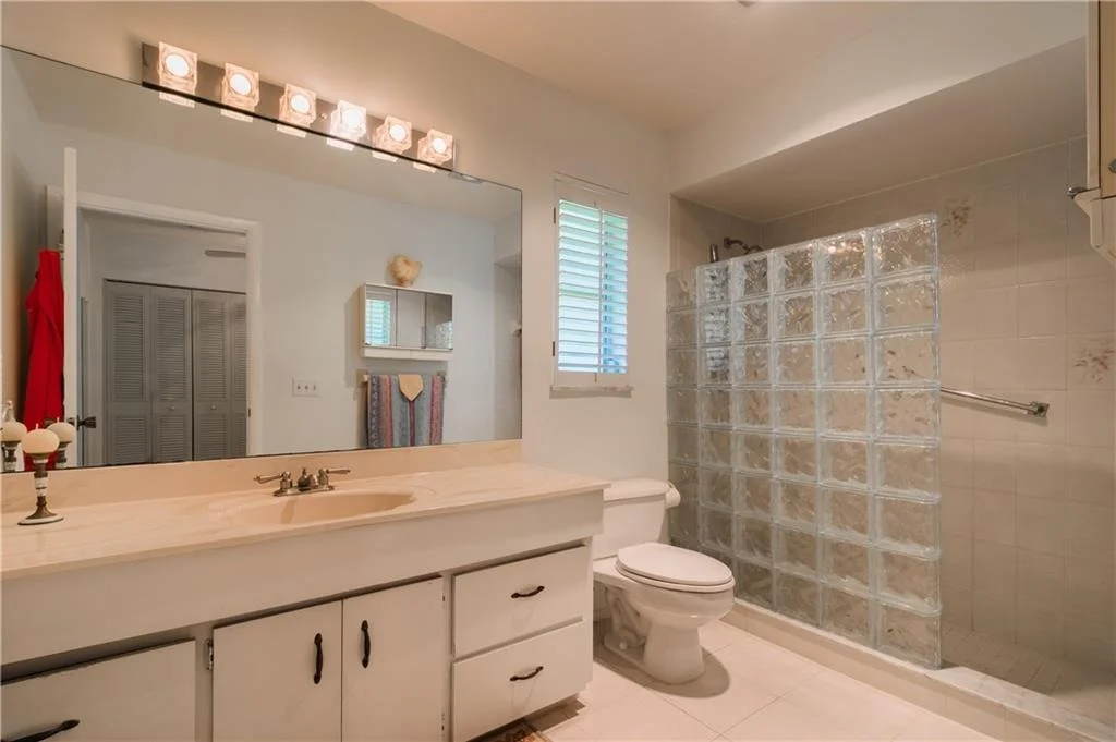 Photo of 2841 SE Fairway W