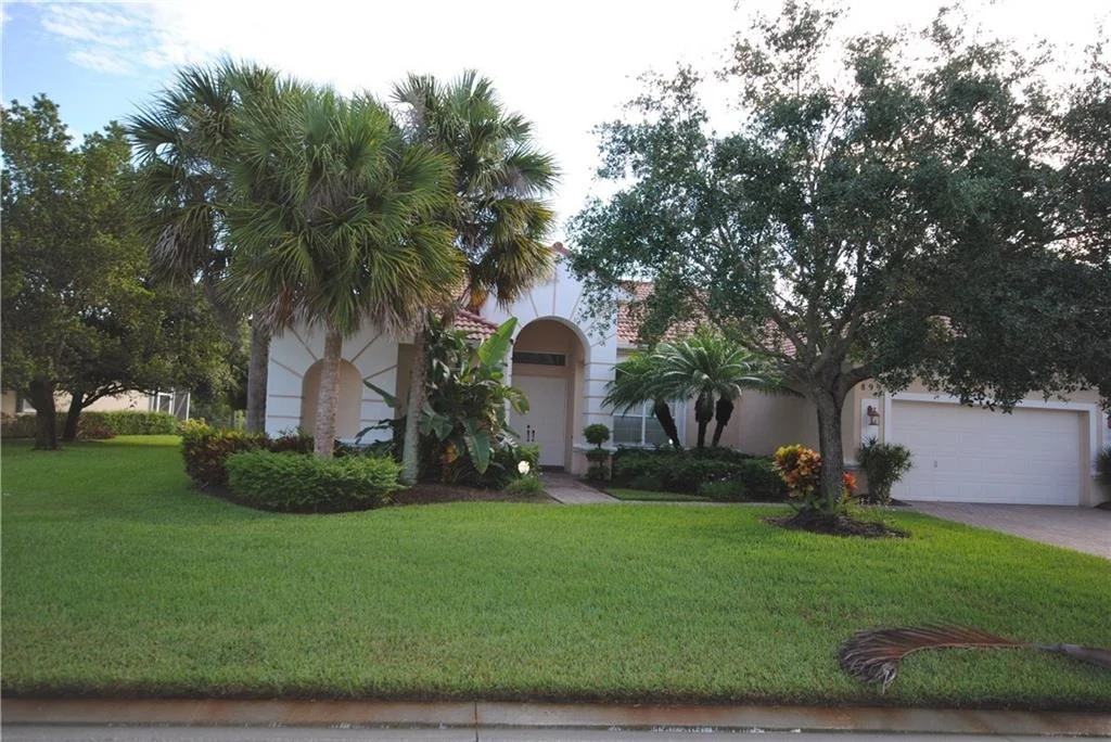 Photo of 899 SW Bromelia Terrace