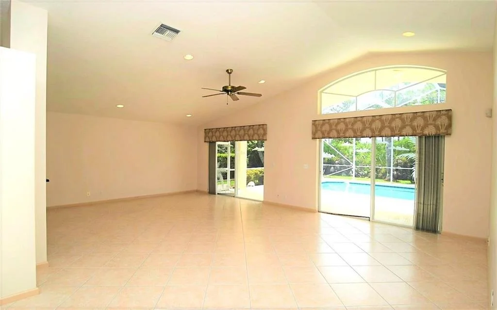 Photo of 6947 SE Twin Oaks Circle