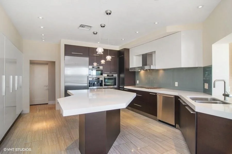 Photo of 6900 SE Harbor Circle