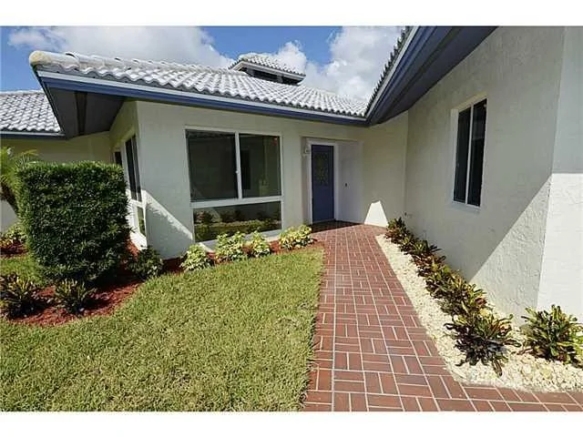 Photo of 3261 SE Court Drive
