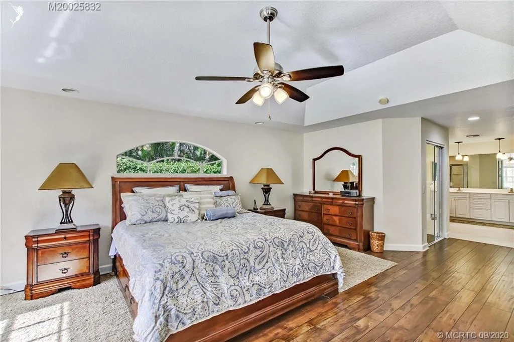 Photo of 3792 SE Fairway W