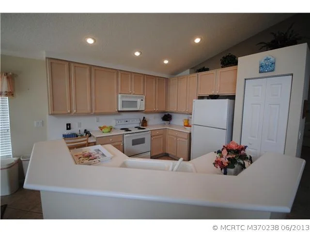 Photo of 7075 SE Twin Oaks Circle