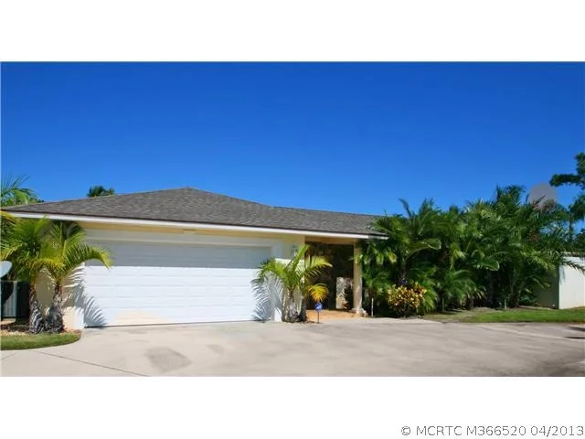 Photo of 1799 NW River Trail
