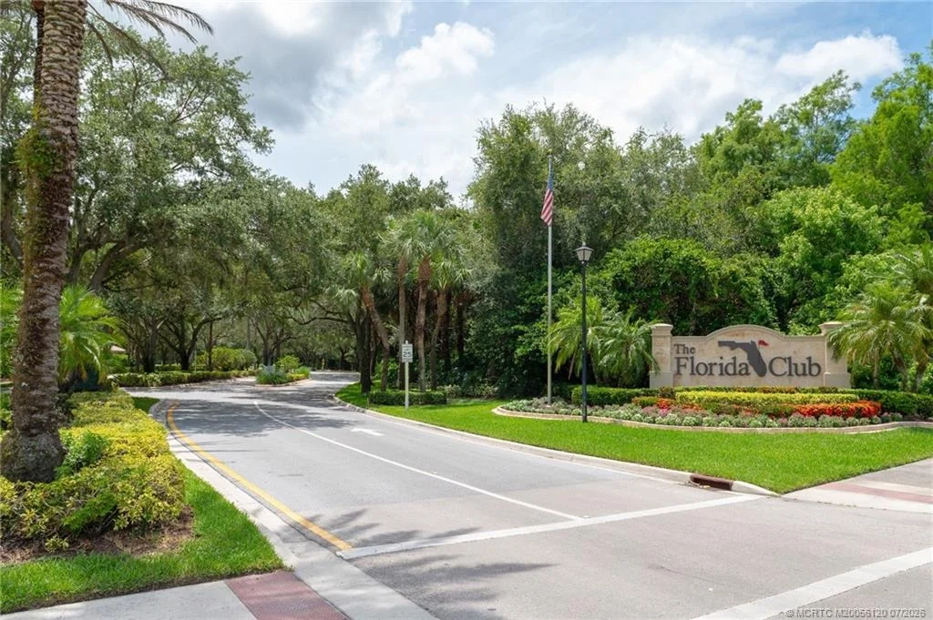 Photo of 1313 SW Balmoral Trace