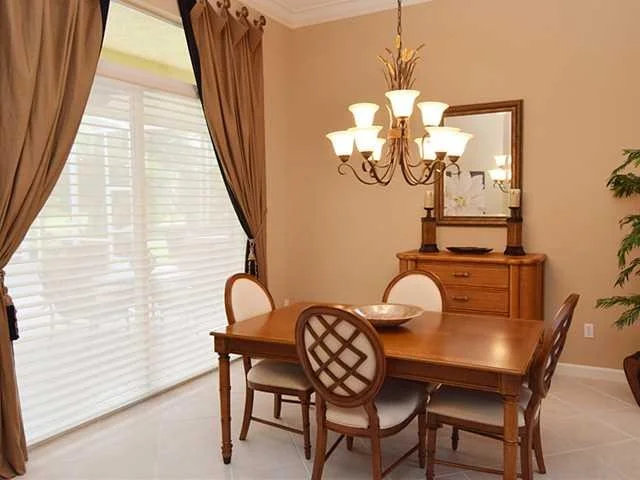 Photo of 837 SW BLUE STEM Way