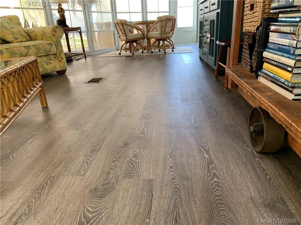 Photo of 360 Nettles Boulevard