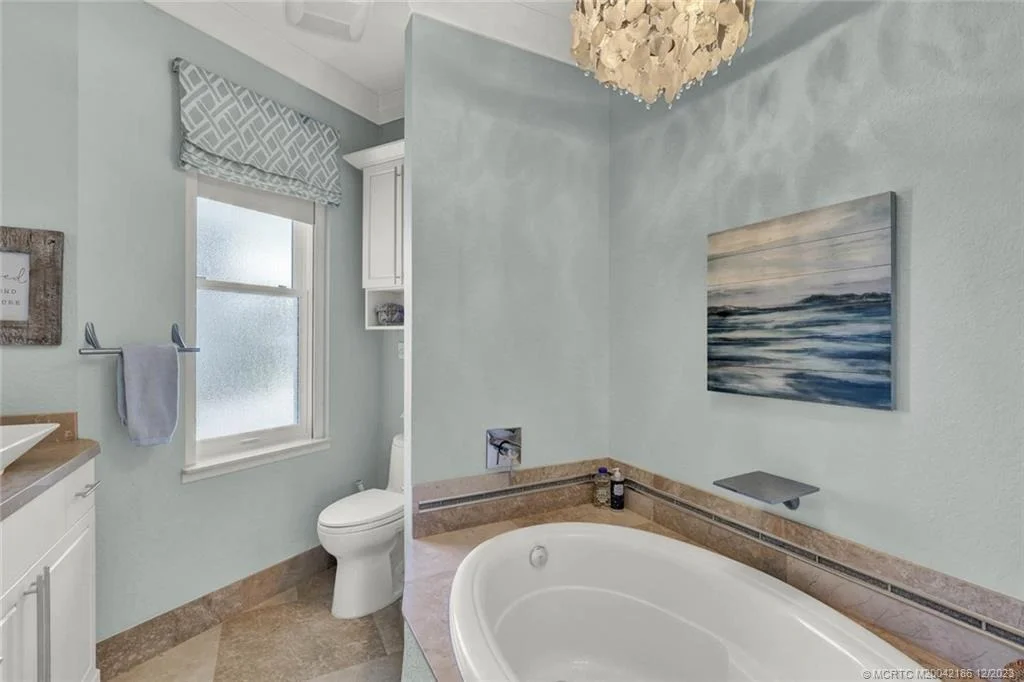 Photo of 58 Nettles Boulevard